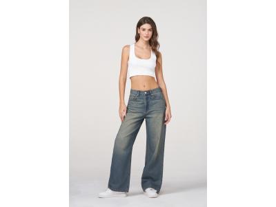 casual loose-fit denim jeans